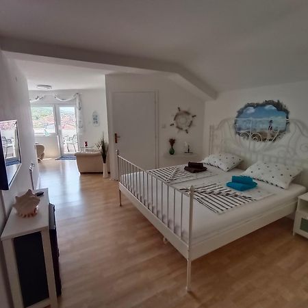 Seny&Siky Apartment Crikvenica Exterior photo