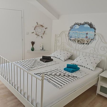 Seny&Siky Apartment Crikvenica Exterior photo