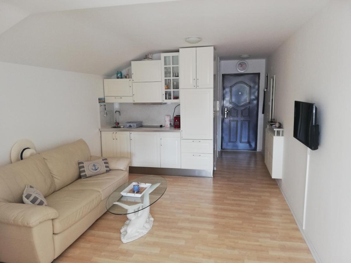 Seny&Siky Apartment Crikvenica Exterior photo